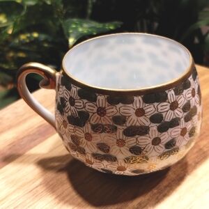 Vintage Satsuma Lithophane Geisha Girl Teacup Flower Pattern Gold Green Pink